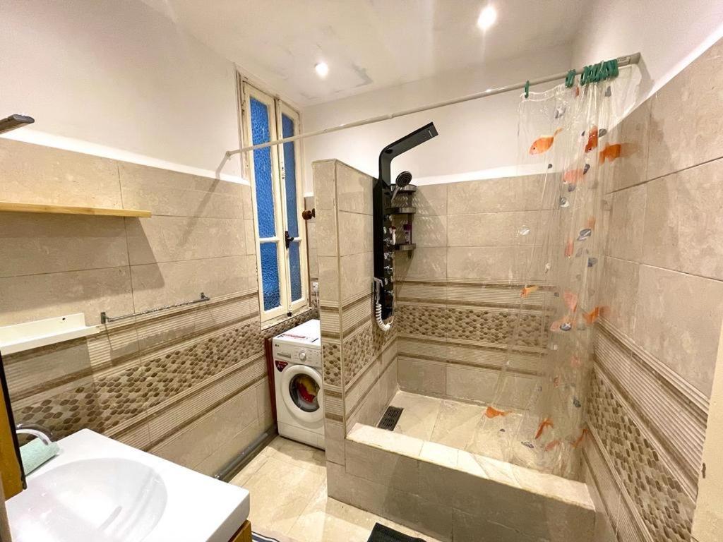 Appartement Dans Immeuble Haussmanien Algiers Eksteriør bilde